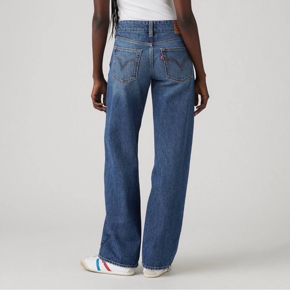 Levi's Women's Low-Rise Superlow Loose Jeans - Blended Beauty - Picture 2 of 2